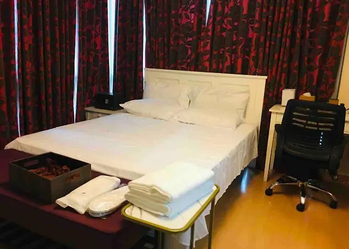 Bgc Hotel-like Staycation/workcation With A View Apartamento